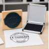 Sello Personalizado de 20x20 cm. + Almohadilla + Tintas